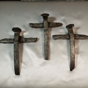 Set of 3 Metal Crosses